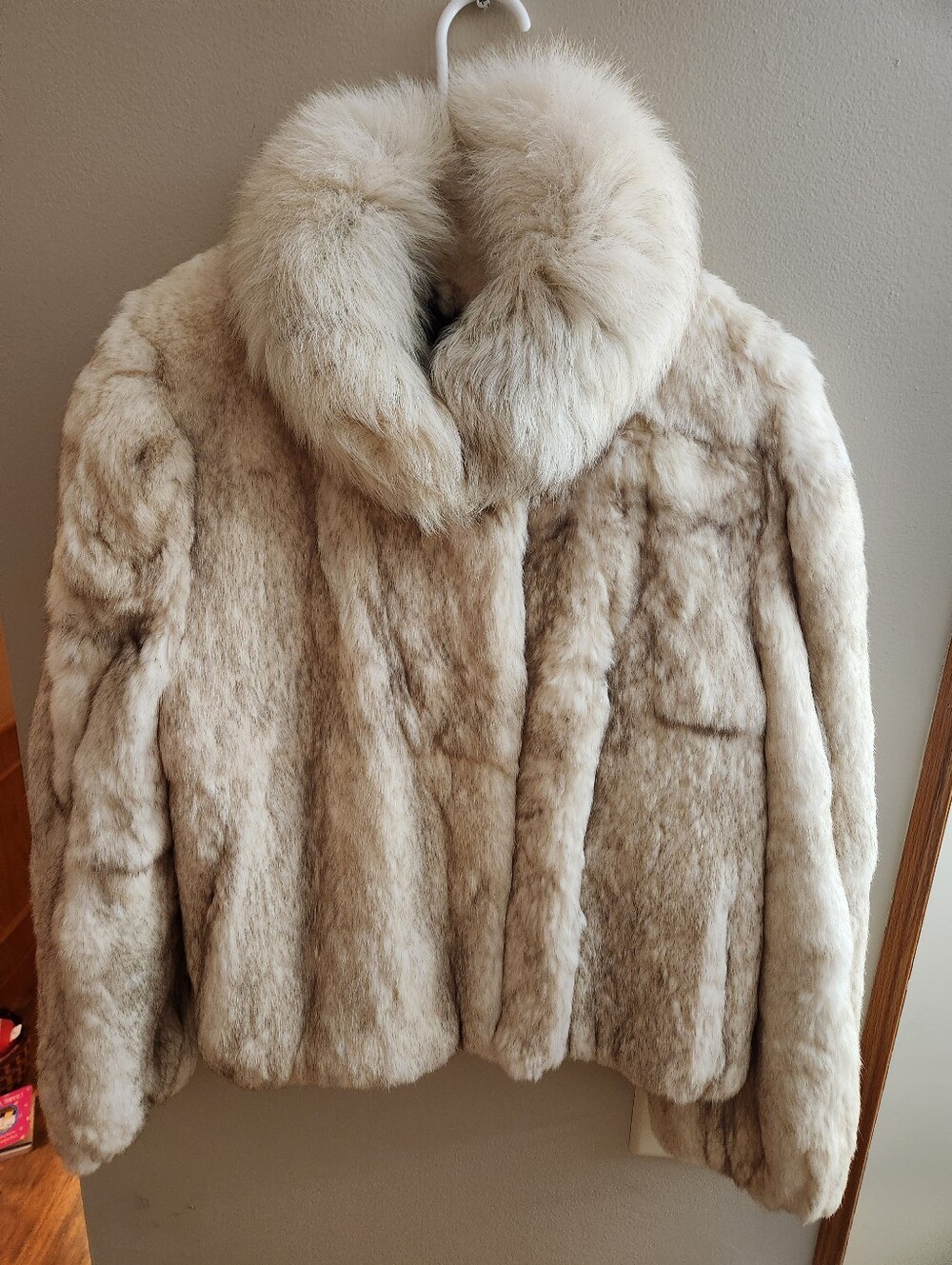 Vintage 100% Genuine Rabbit Fur Coat Quiet Luxury Old Money Sz L Layering Soft